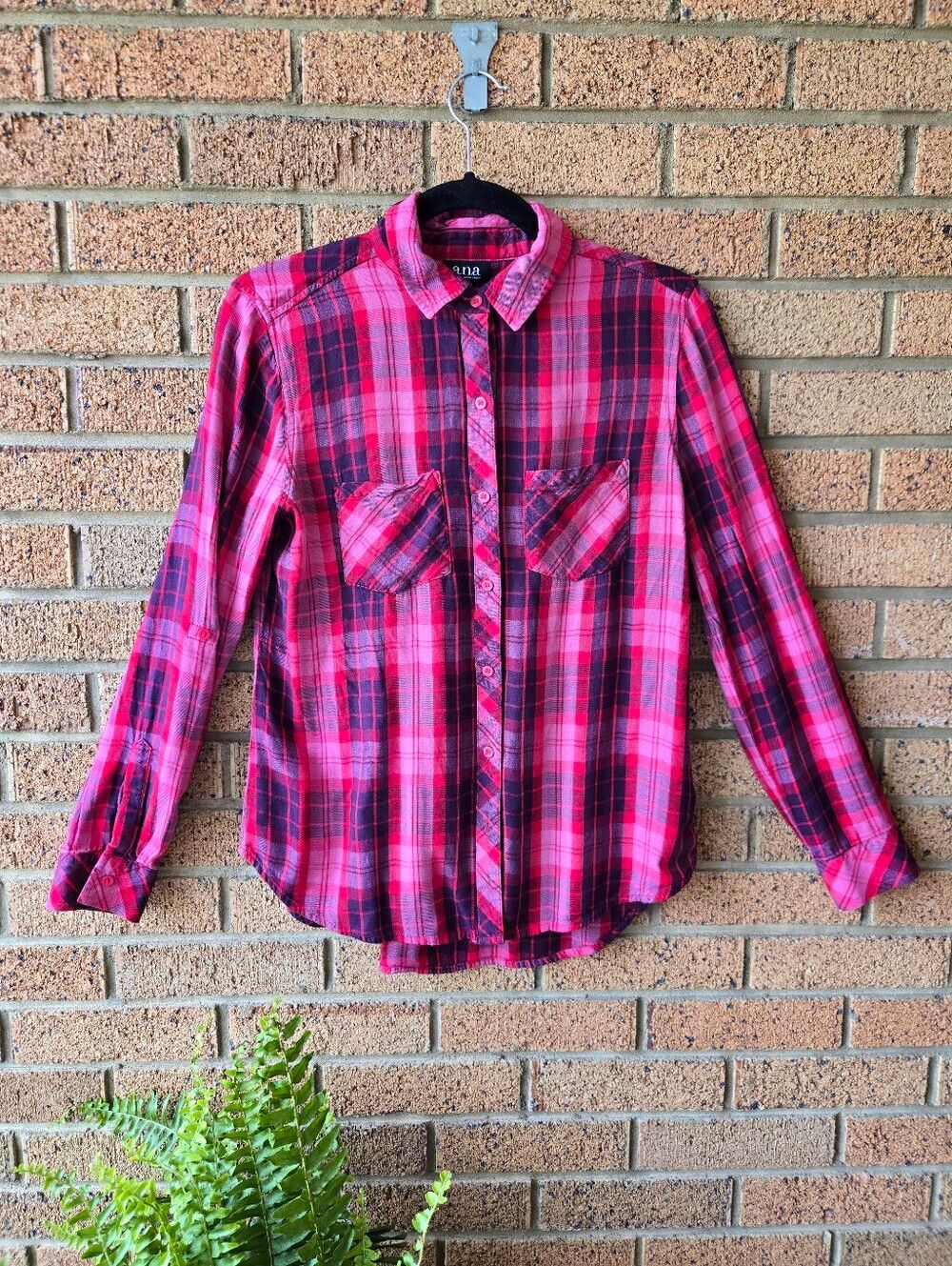 a.n.a Plaid Button Down Shirt Small Pink Purple Magenta 100% Rayon Long Sleeve R